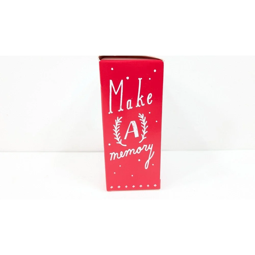 Hallmark Keepsake Ornament FIVE GOLDEN RINGS 5th in Series 2015‎